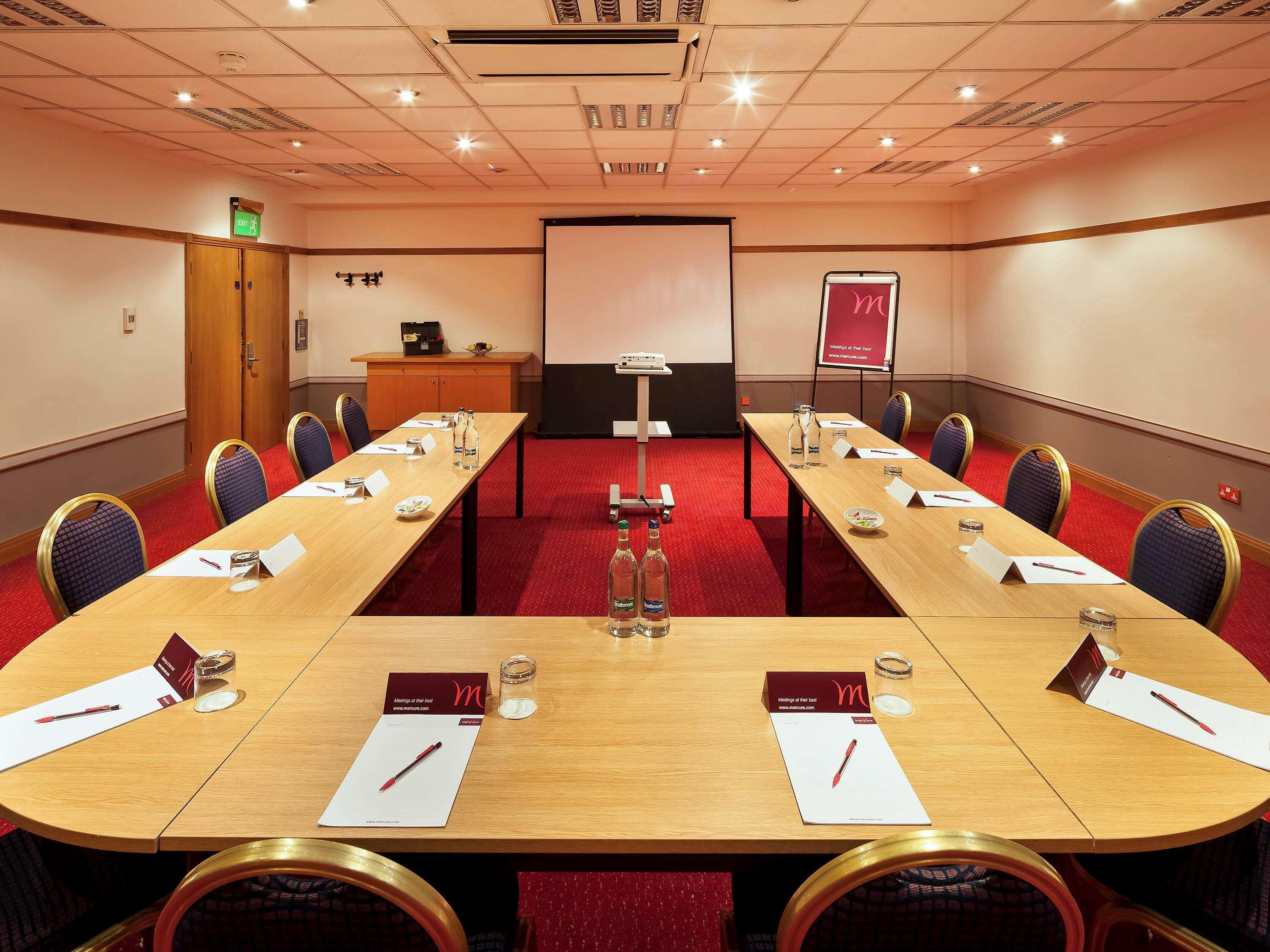 Mercure Maidstone Great Danes Hotel Esterno foto