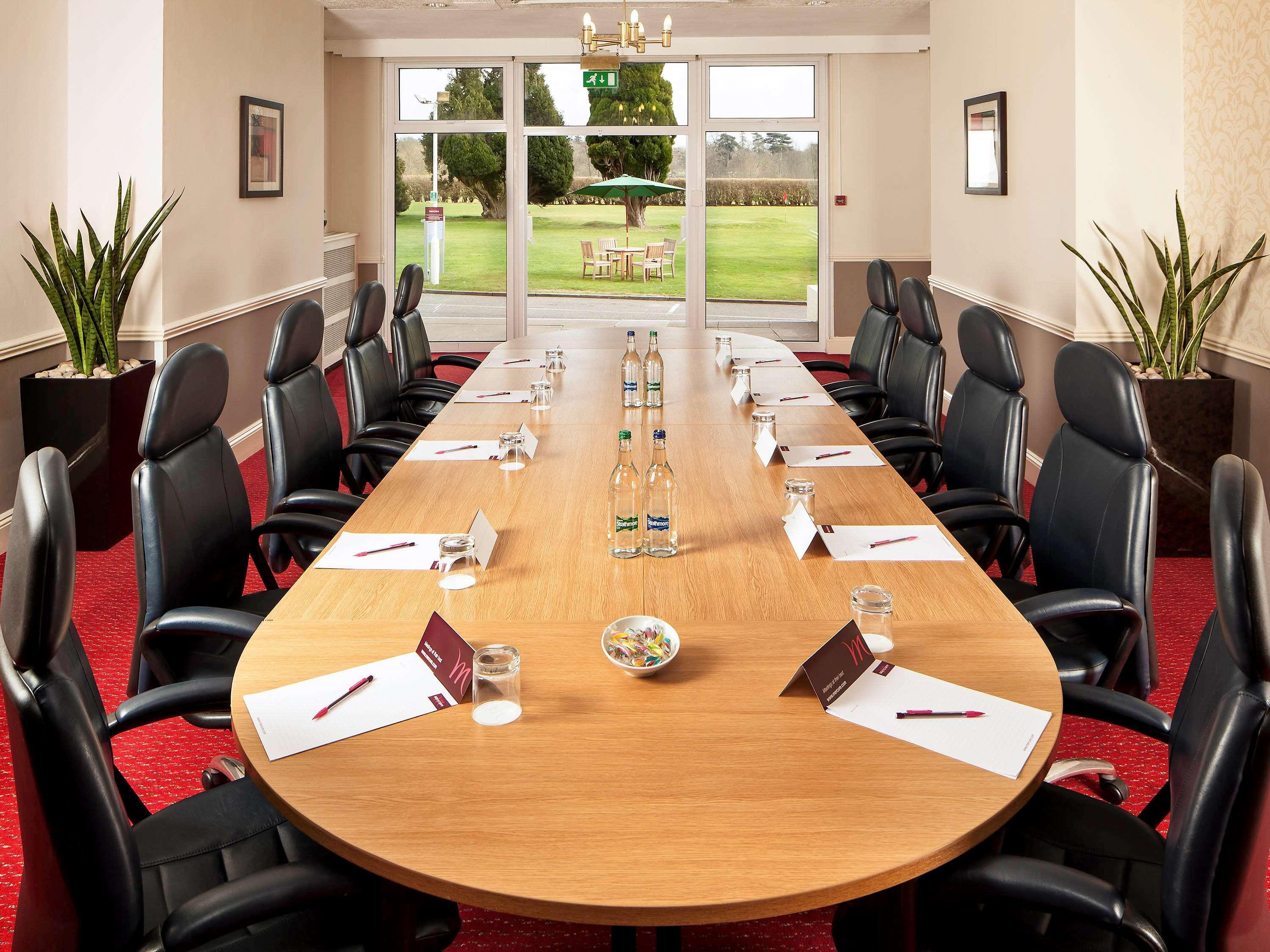Mercure Maidstone Great Danes Hotel Esterno foto